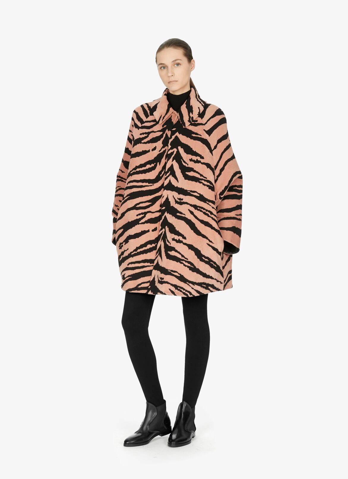 Coats ALAÏA BLACK/NUDE COATS